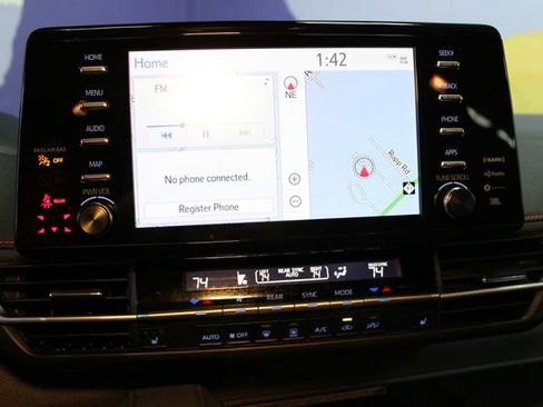 Used 2022 Toyota Sienna XSE w/ XSE Plus Package image 28