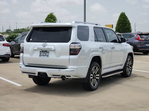 Used 2024 Toyota 4Runner Limited AWD/4WD image 7