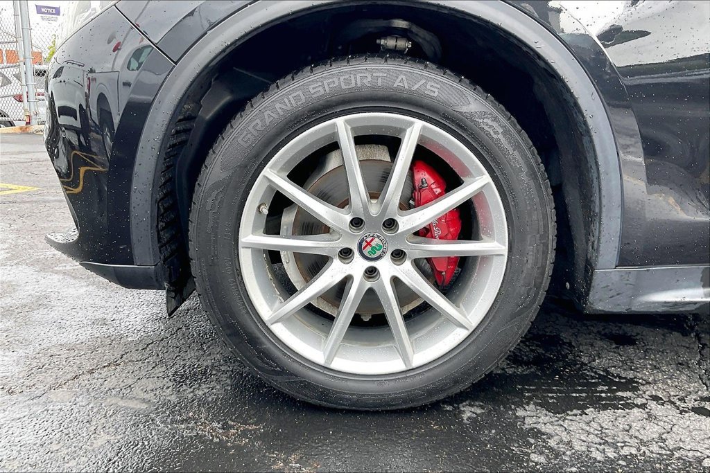 Used 2018 Alfa Romeo Stelvio Ti AWD/4WD image 8