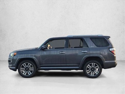 Used 2022 Toyota 4Runner Limited RWD image 8