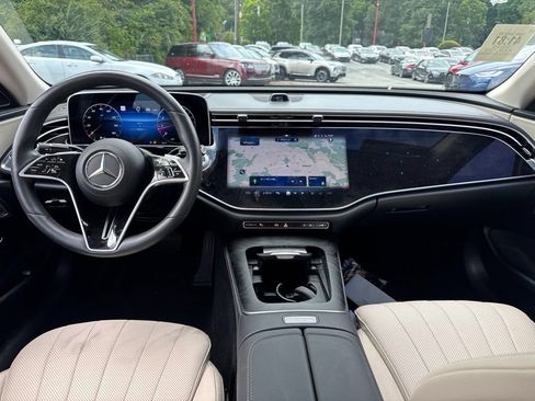 Used 2025 Mercedes-Benz E 450 4MATIC Sedan w/ Driver Assistance Package image 16
