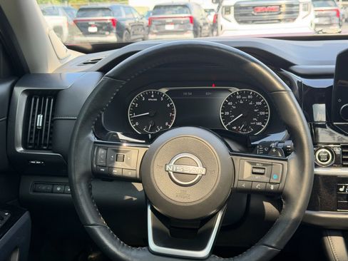 Used 2022 Nissan Pathfinder SL w/ SL Premium Package FWD image 40