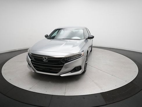Certified 2022 Honda Accord Sport image 32