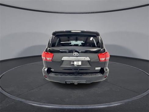 Used 2014 Toyota Sequoia Platinum image 7