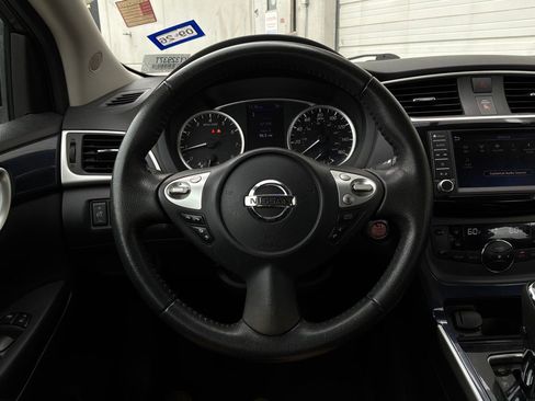 Used 2019 Nissan Sentra SR FWD image 28