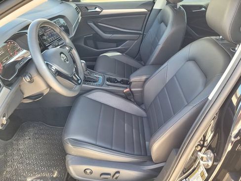 Used 2021 Volkswagen Jetta SE FWD image 22