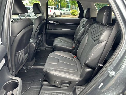 Used 2022 Hyundai Palisade Limited w/ Cargo Package AWD/4WD image 15