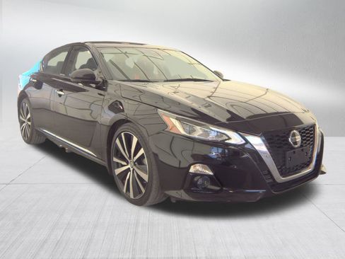 Used 2020 Nissan Altima 2.0 Platinum image 4