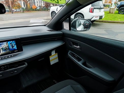 New 2026 Nissan Leaf image 9