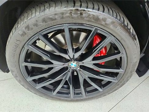 Used 2024 BMW X5 xDrive40i w/ M Sport Package image 60
