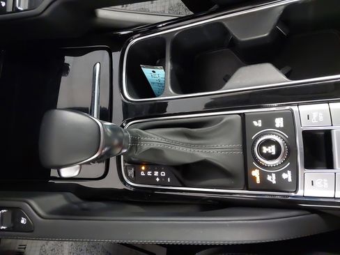 Used 2022 Kia Telluride EX w/ EX Premium Package image 22