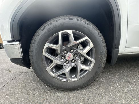 New 2026 GMC Sierra 1500 SLE w/ Preferred Package AWD/4WD image 12