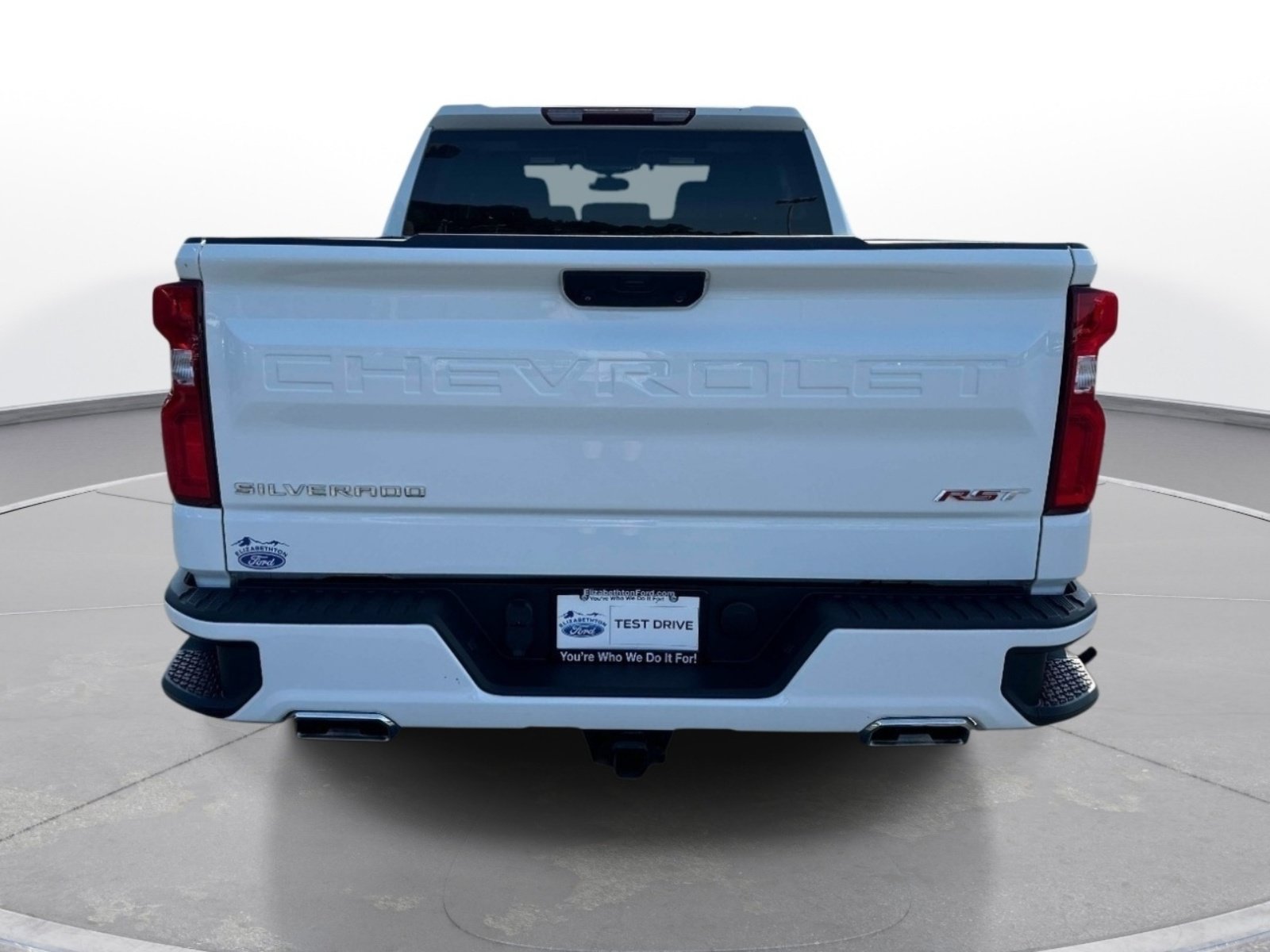 Used 2023 Chevrolet Silverado 1500 RST AWD/4WD image 5
