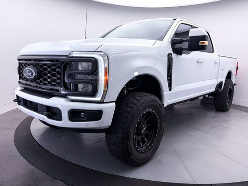 Used 2023 Ford F250 Lariat w/ Lariat Ultimate Package AWD/4WD image 17