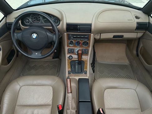 Used 2000 BMW Z3 2.5i RWD image 17