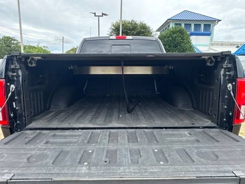 Used 2019 Ford F150 Platinum w/ Equipment Group 701A Luxury AWD/4WD image 15