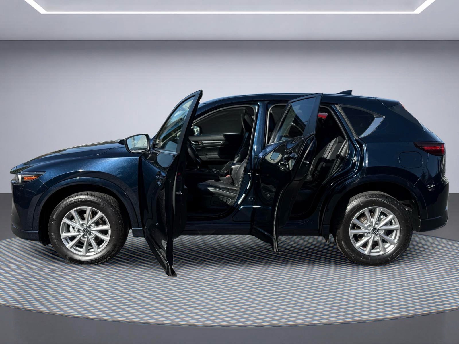Used 2025 MAZDA CX-5 AWD 2.5 S w/ Preferred Package image 13