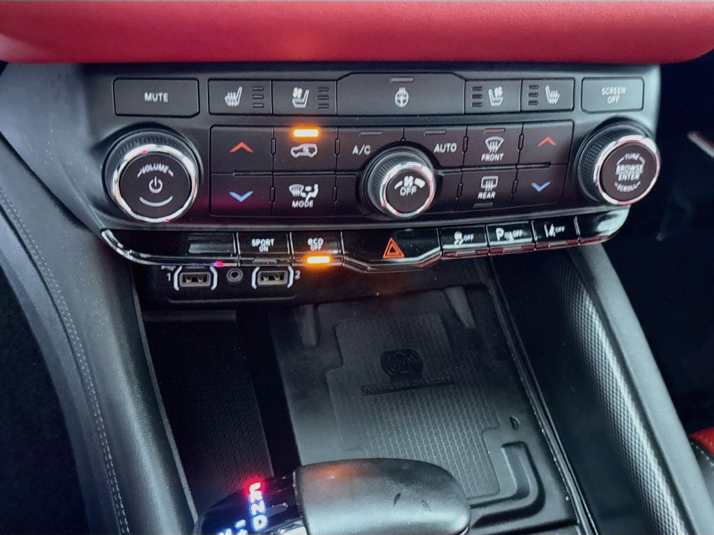 Used 2022 Dodge Durango R/T RWD image 10