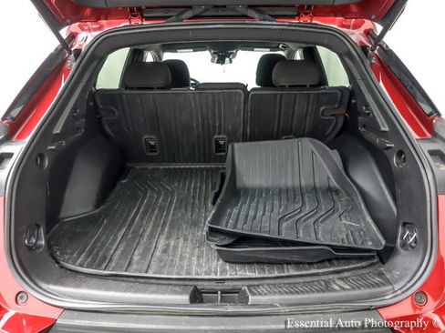 Used 2025 Chevrolet Equinox EV LT w/ Comfort Package image 27