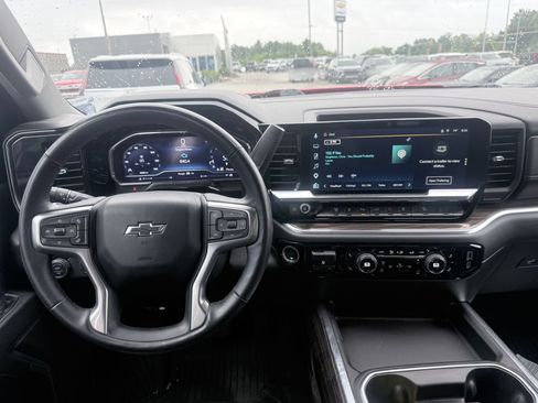 Used 2025 Chevrolet Silverado 2500 LT w/ Trail Boss Package AWD/4WD image 10