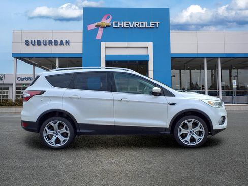Used 2017 Ford Escape Titanium w/ Equipment Group 301A AWD/4WD image 4