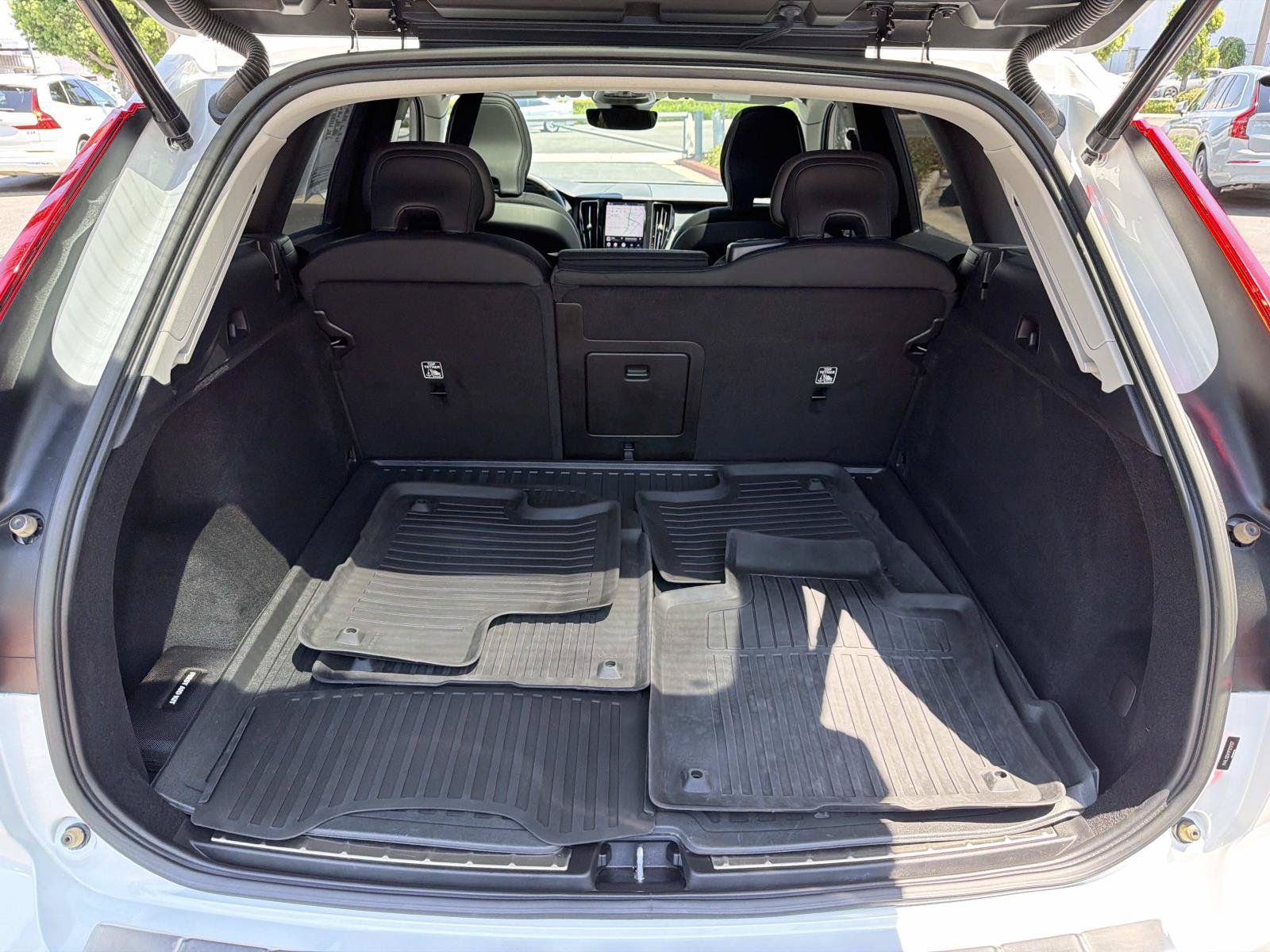 Certified 2023 Volvo XC60 B5 Core w/ Climate Package FWD image 22