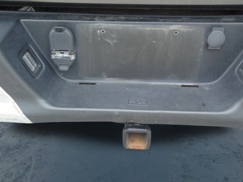 Used 2019 Ford F150 XLT w/ Equipment Group 301A Mid AWD/4WD image 10