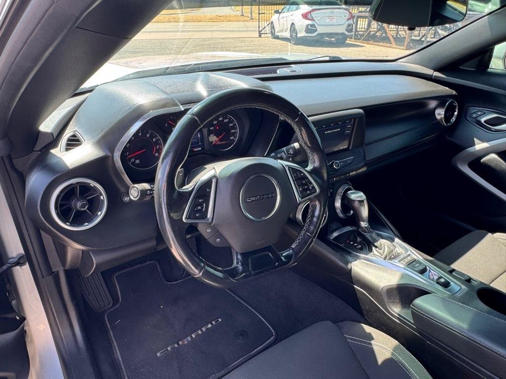 Used 2019 Chevrolet Camaro LT RWD image 10