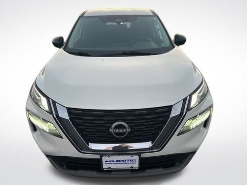 Used 2023 Nissan Rogue S image 9