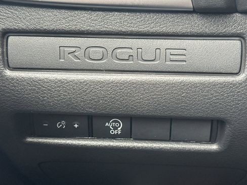 New 2026 Nissan Rogue S image 31