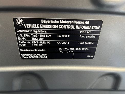 Used 2016 BMW 320i Sedan image 26