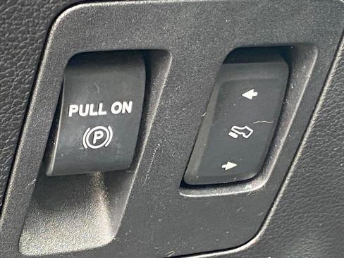 Used 2019 Ford Expedition XLT w/ Equipment Group 202A image 13