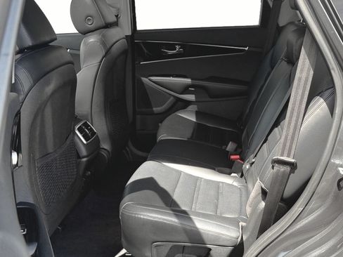 Used 2020 Kia Sorento EX AWD/4WD image 13