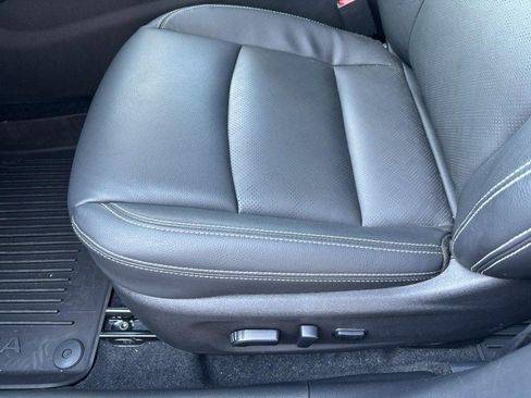 Used 2025 Nissan Altima 2.5 SL FWD image 19