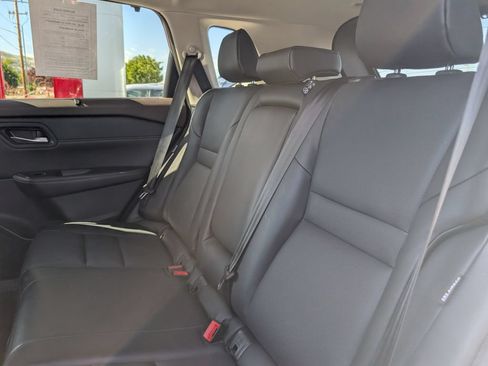 Used 2023 Nissan Rogue SV w/ SV Premium Package AWD/4WD image 10