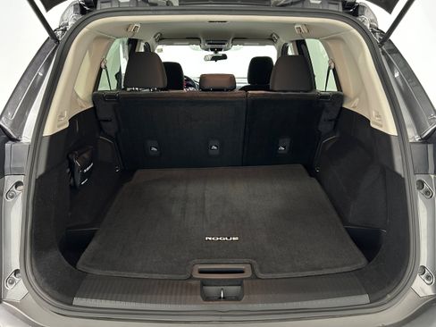 Used 2023 Nissan Rogue SV FWD image 29