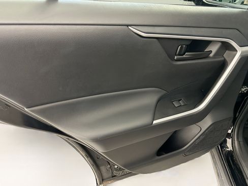 Used 2025 Toyota RAV4 LE image 27