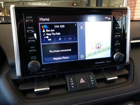 Used 2019 Toyota RAV4 Limited image 20