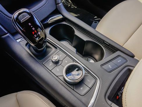 Certified 2024 Cadillac XT6 Sport image 16