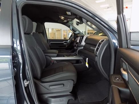 Used 2025 RAM 1500 Big Horn AWD/4WD image 26