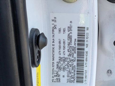 Used 2019 Toyota Tacoma TRD Sport w/ Technology Package image 22