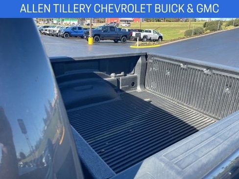 Used 2019 RAM 1500 Laramie image 7