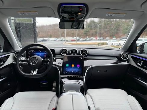 Used 2025 Mercedes-Benz C 300 Sedan image 26