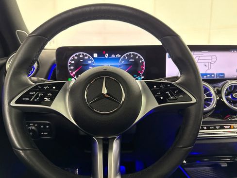 Certified 2024 Mercedes-Benz GLB 250 4MATIC image 34