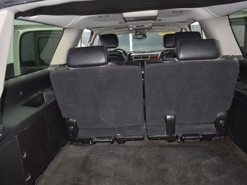Used 2010 Chevrolet Suburban LTZ image 29