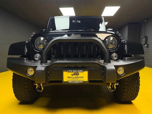 Used 2014 Jeep Wrangler Sahara w/ Connectivity Group AWD/4WD image 2