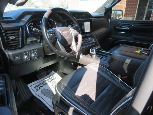 Used 2023 GMC Sierra 1500 AT4X image 26