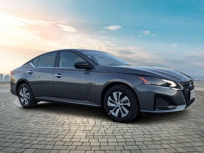 New 2025 Nissan Altima 2.5 S