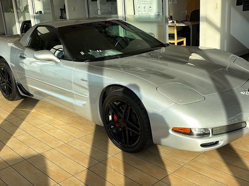 Used 2003 Chevrolet Corvette Z06 w/ Memory Package, 3 Drivers RWD image 23