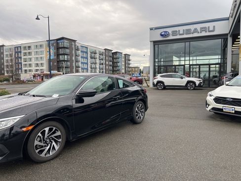 Used 2016 Honda Civic LX-P image 3